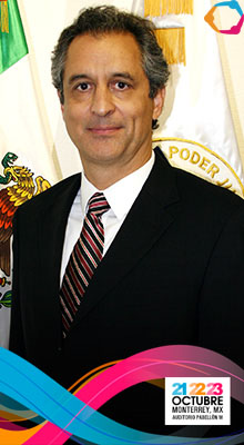 Carlos E. Arenas Bátiz (México)